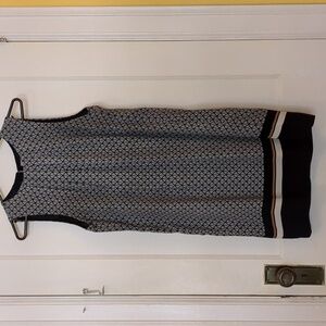 *3/$25 H&M geometric art deco pattern chiffon crew neck sheath dress